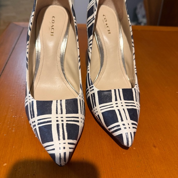 Black and White Coach shoes - Picture 1 of 3
